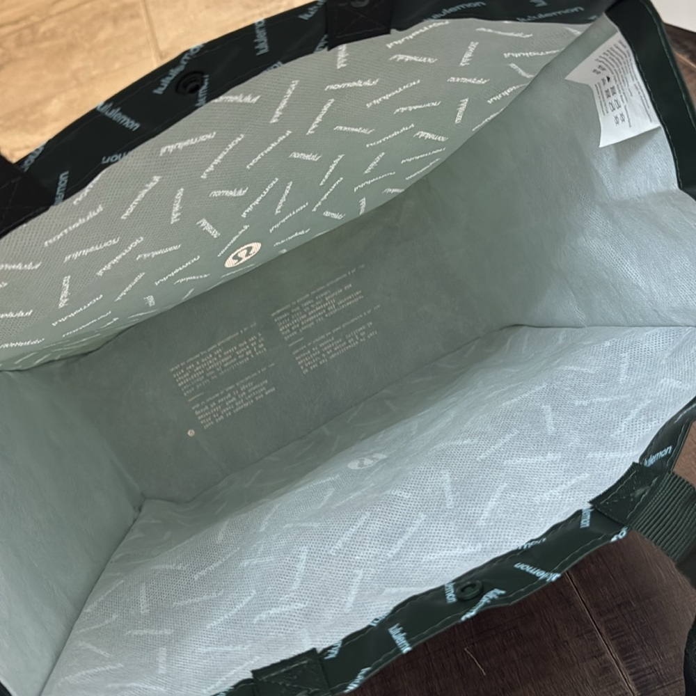 LARGE LULULEMON SHOPPING BAG - Picture 7 of 10